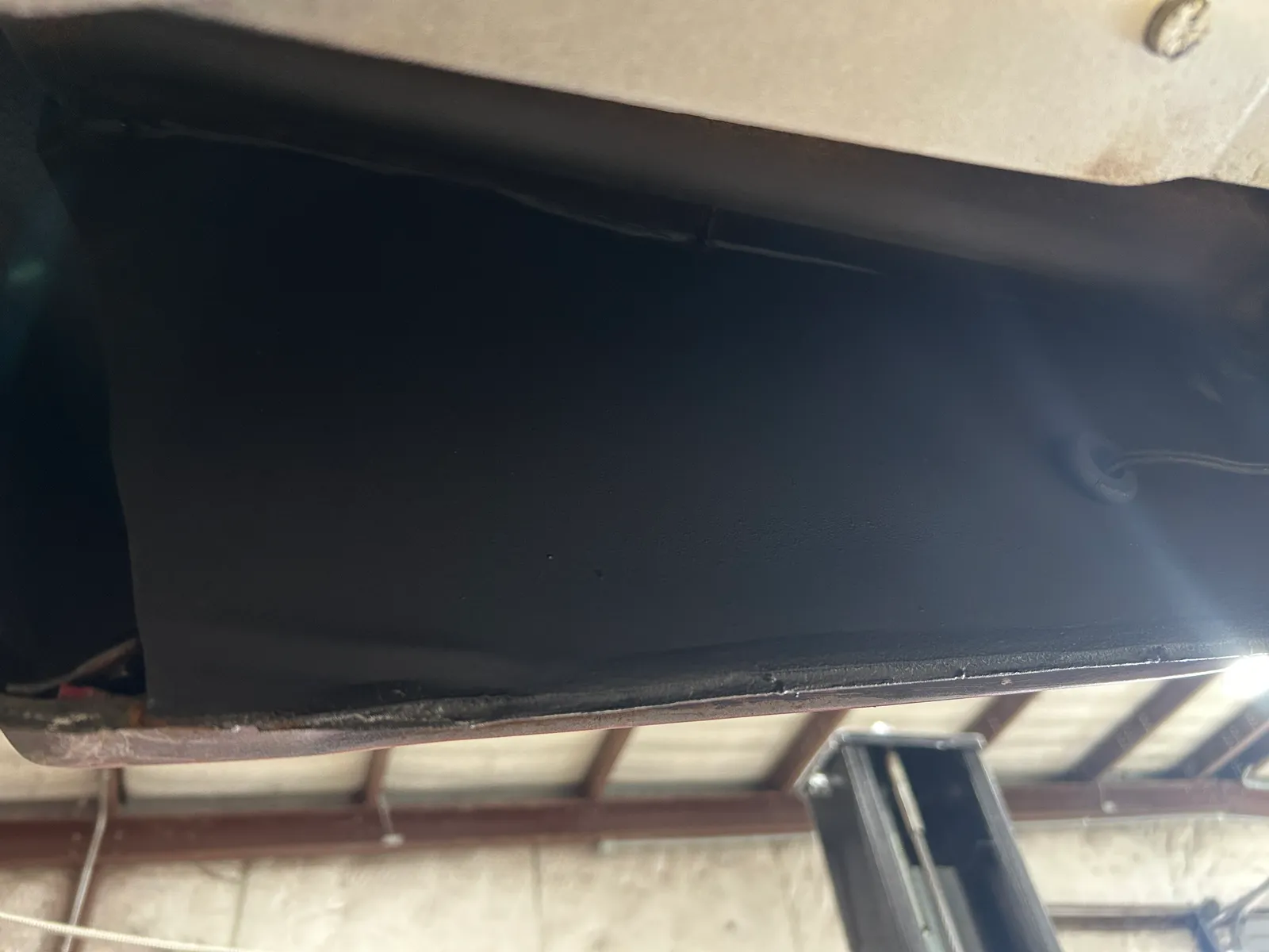 3_Flaws_ PS trunk drop down.JPG